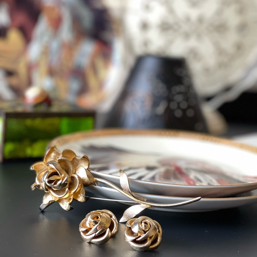 Vintage  Gold Plated clip Rose Earrings + Brooch Set